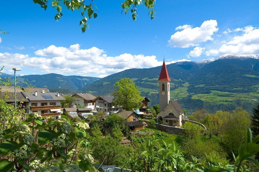 TGioie estive e divertimento invernale nella pensione in Alto Adige